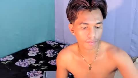 Snapshot of gwapoako100 chatting on 01-25-25, 09:15 Pitz Sonido Herndon online show from 01-25-25, 09:15