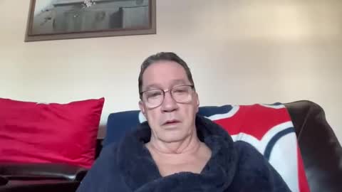 Snapshot of gwashere4u chatting on 12-23-24, 02:07 gwashere4u online show from 12-23-24, 02:07