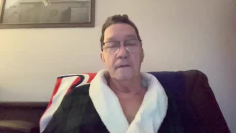 Snapshot of gwashere4u chatting on 12-30-24, 12:42 gwashere4u online show from 12-30-24, 12:42