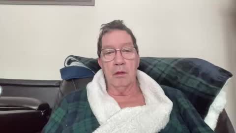 Snapshot of gwashere4u chatting on 02-03-25, 01:08 gwashere4u online show from 02-03-25, 01:08