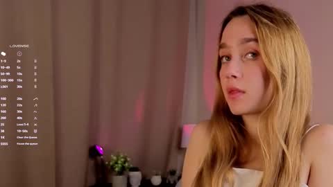 Julia online show from 09-09-25, 01:16