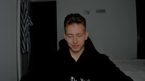 Oliver online show from 04-24-26, 10:12