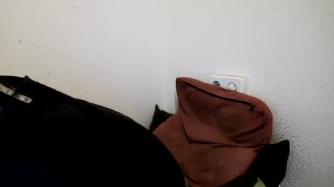 Snapshot of h1dden_reality chatting on 02-22-25, 12:27 h1dden_reality online show from 02-22-25, 12:27