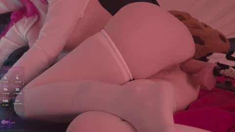 Snapshot of h2h0e chatting on 03-12-26, 05:41 Lana online show from 03-12-26, 05:41