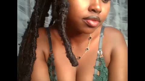 Snapshot of h_o_t_goddess chatting on 12-13-24, 09:02 h_o_t_goddess online show from 12-13-24, 09:02