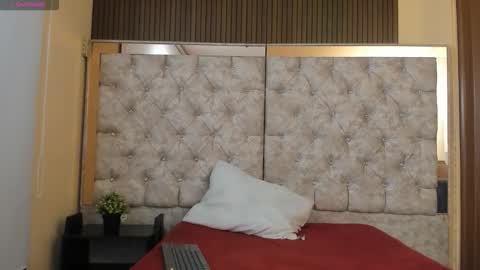 Haanna online show from 04-25-26, 05:10