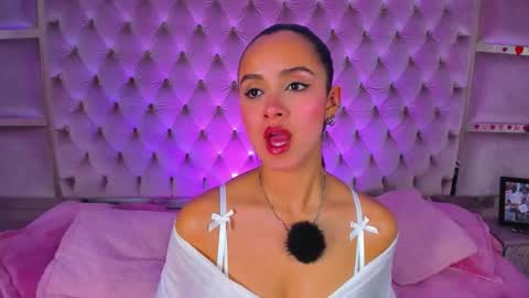 Snapshot of haari02 chatting on 11-13-25, 07:57 Haari online show from 11-13-25, 07:57