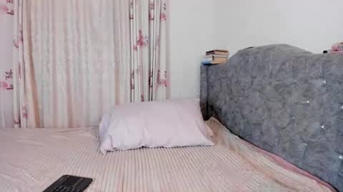 Snapshot of hadaa_ chatting on 06-18-26, 11:31 Hada online show from 06-18-26, 11:31