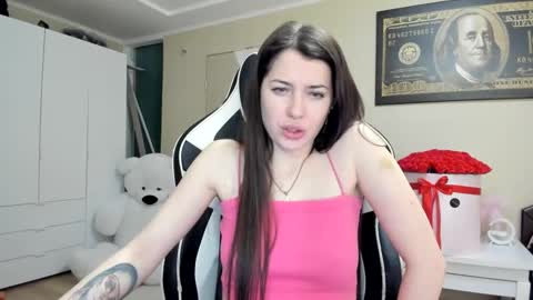 Snapshot of hailey_beauty chatting on 02-04-25, 09:41 Sk pe Anya388109 online show from 02-04-25, 09:41