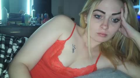 Snapshot of haileyakuma69 chatting on 03-09-25, 01:35 Hailey and d online show from 03-09-25, 01:35