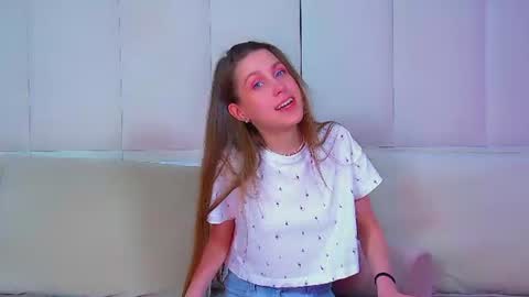 Hailey online show from 07-01-26, 06:40
