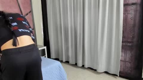 Hailey online show from 09-09-25, 12:05