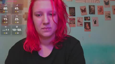 Snapshot of haileyfoxy chatting on 06-17-26, 07:15 Hailey online show from 06-17-26, 07:15
