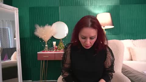 Hailey online show from 01-05-26, 05:27