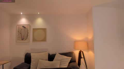 Hailey online show from 04-10-26, 11:37