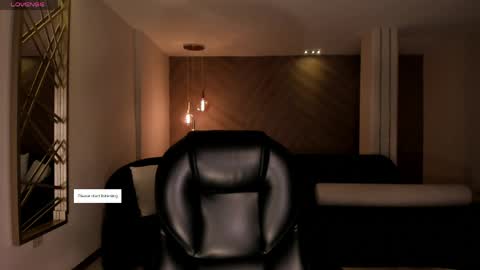 Snapshot of haileyross_ chatting on 06-08-26, 10:59 Hailey online show from 06-08-26, 10:59