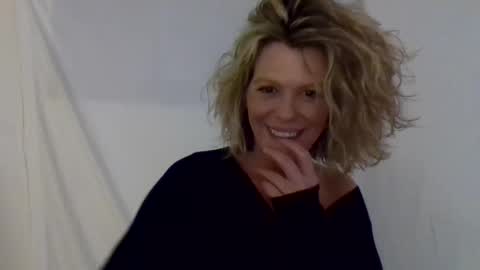 Hailey online show from 12-13-24, 10:55