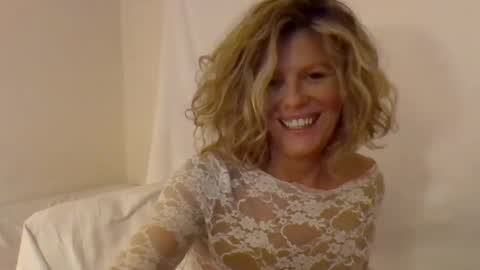 Hailey online show from 01-14-25, 02:50