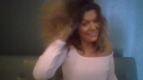 Hailey online show from 11-05-25, 08:20