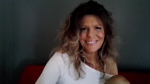 Hailey online show from 01-09-26, 07:48