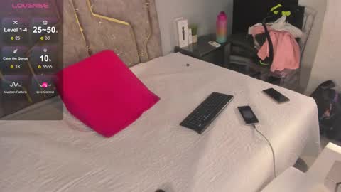 haileystonei online show from 12-17-25, 11:27