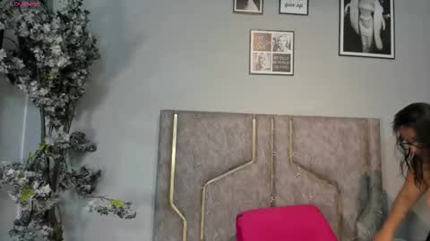 haileystonei online show from 01-10-26, 11:12