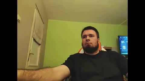 hairy_guy007 online show from 12-30-24, 09:50