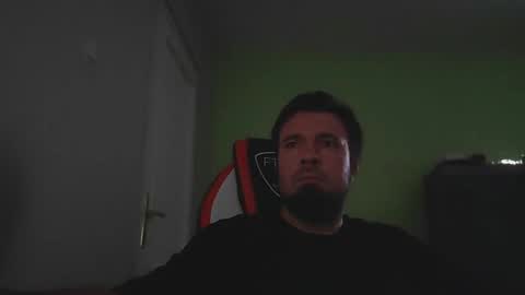 Snapshot of hairy_guy007 chatting on 06-17-26, 09:05 hairy_guy007 online show from 06-17-26, 09:05