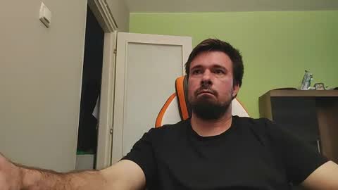 Snapshot of hairy_guy007 chatting on 07-01-26, 05:56 hairy_guy007 online show from 07-01-26, 05:56