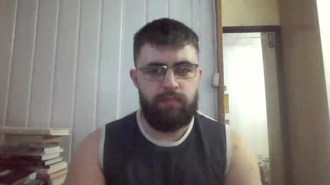 Snapshot of hairy_man_69_ chatting on 12-27-24, 02:36 horny online show from 12-27-24, 02:36