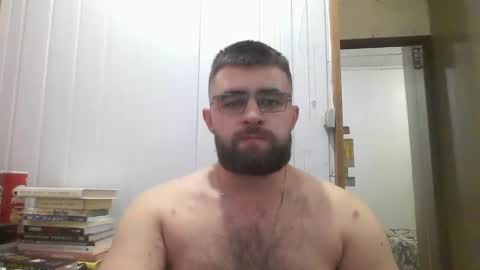 Snapshot of hairy_man_69_ chatting on 12-29-24, 05:31 horny online show from 12-29-24, 05:31