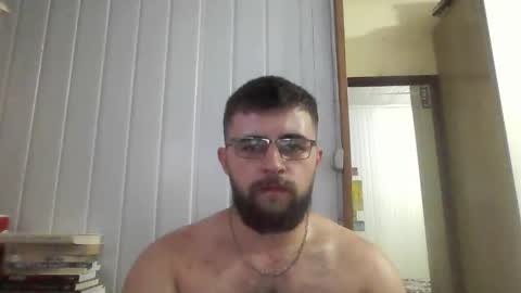 Snapshot of hairy_man_69_ chatting on 02-12-25, 01:09 horny online show from 02-12-25, 01:09
