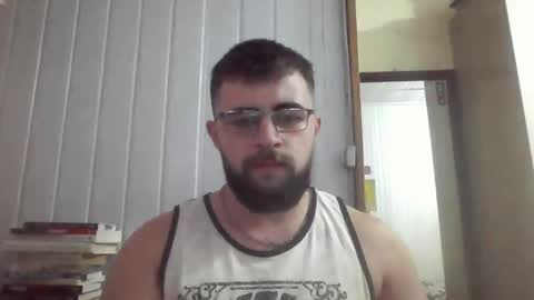 Snapshot of hairy_man_69_ chatting on 02-19-25, 02:44 horny online show from 02-19-25, 02:44