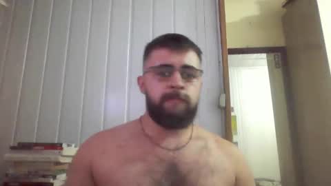 Snapshot of hairy_man_69_ chatting on 02-28-25, 01:47 horny online show from 02-28-25, 01:47
