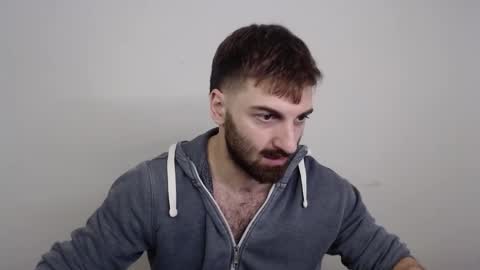 Snapshot of hairy_superman chatting on 02-06-26, 10:24 hairy_superman online show from 02-06-26, 10:24