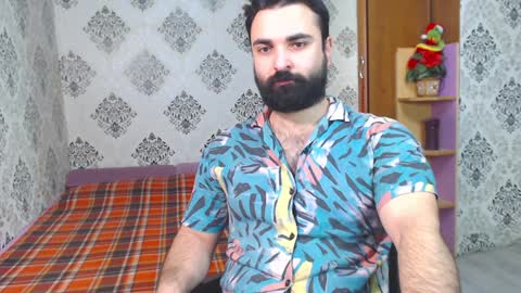 Hairy Tyler online show from 02-06-25, 04:25