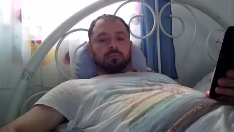 Snapshot of hairyalltime chatting on 01-24-25, 08:23 Andrew online show from 01-24-25, 08:23