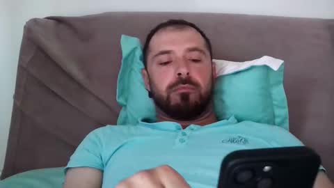 Snapshot of hairyalltime chatting on 10-31-25, 08:59 Andrew online show from 10-31-25, 08:59