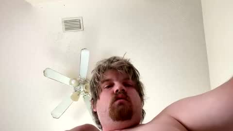 Snapshot of hairybeast215 chatting on 10-25-25, 02:13 hairybeast215 online show from 10-25-25, 02:13