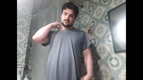 Snapshot of hairyfatboy01 chatting on 05-12-26, 01:47 hairyfatboy01 online show from 05-12-26, 01:47