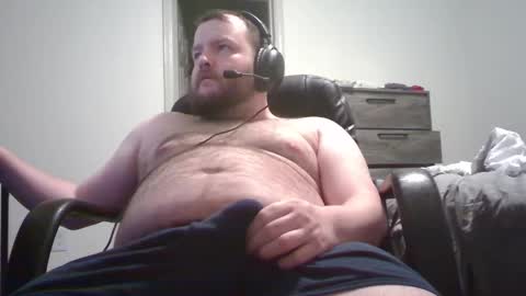 Snapshot of hairymikey chatting on 03-17-26, 04:39 hairymikey online show from 03-17-26, 04:39