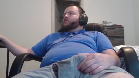 Snapshot of hairymikey chatting on 03-22-26, 02:31 hairymikey online show from 03-22-26, 02:31