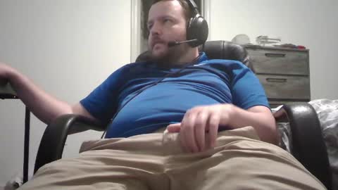 Snapshot of hairymikey chatting on 04-17-26, 02:47 hairymikey online show from 04-17-26, 02:47
