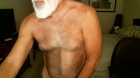 Hairy pecs online show from 04-22-26, 07:11