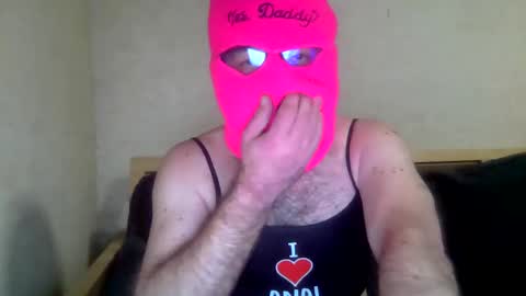 Snapshot of hairytransvestite chatting on 01-16-25, 07:41 hairytransvestite online show from 01-16-25, 07:41
