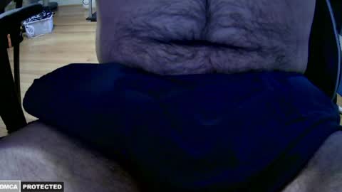 Snapshot of hairyuncut1705 chatting on 05-01-26, 10:58 hairyuncut1705 online show from 05-01-26, 10:58