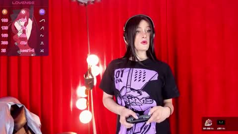 Haku Please help me with your thumbs up its important  online show from 02-10-25, 01:33