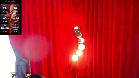 Haku Please help me with your thumbs up its important  online show from 02-26-25, 08:33