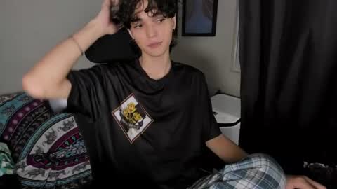 Snapshot of halan_jr chatting on 06-15-26, 08:49 halan online show from 06-15-26, 08:49
