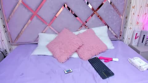 Snapshot of haley_evans_ chatting on 02-01-25, 07:13 haley_evans_ online show from 02-01-25, 07:13